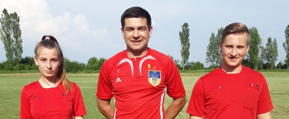 Футбольна  Феміда